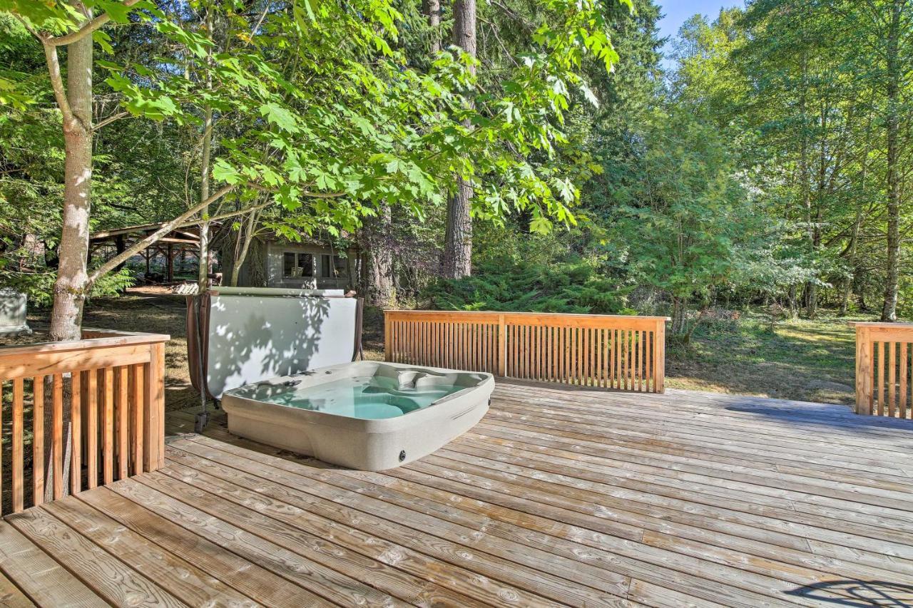 Cozy Black Bear Retreat By Mount Rainier! Ashford Εξωτερικό φωτογραφία